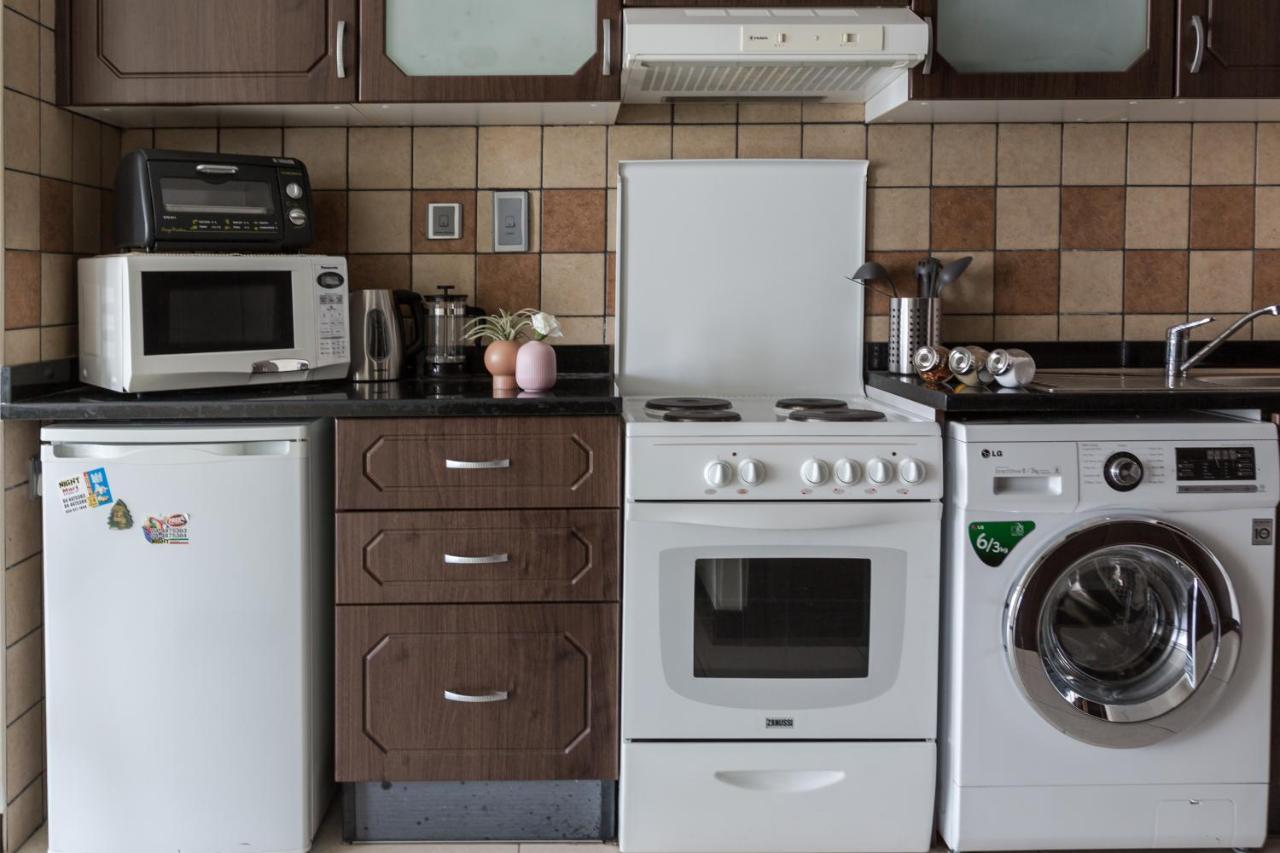 Higuests - Cozy Studio With Panoramic Views On The Lake Daire Dubai Dış mekan fotoğraf