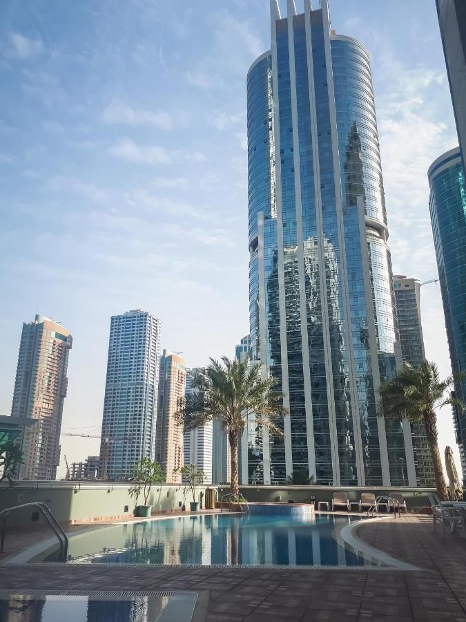 Higuests - Cozy Studio With Panoramic Views On The Lake Daire Dubai Dış mekan fotoğraf