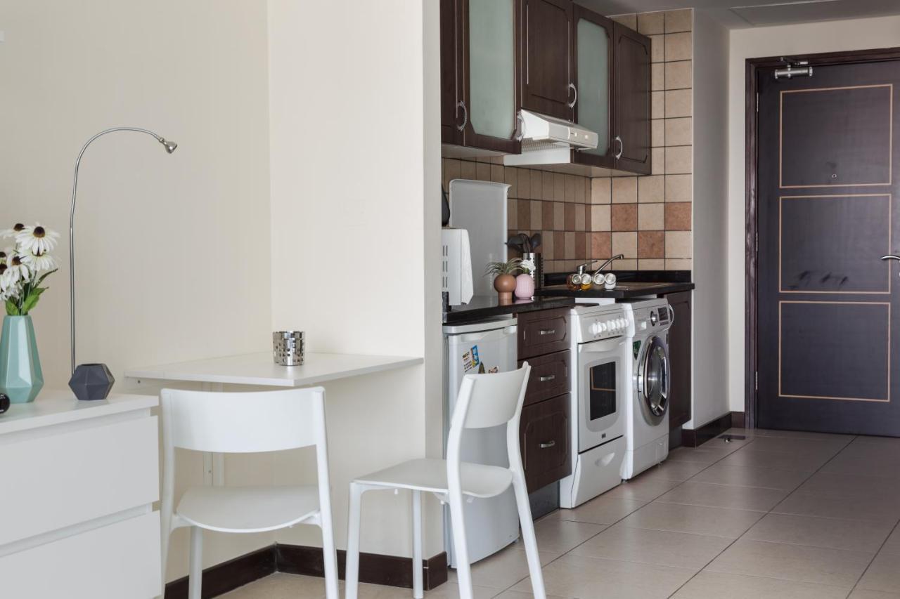 Higuests - Cozy Studio With Panoramic Views On The Lake Daire Dubai Dış mekan fotoğraf